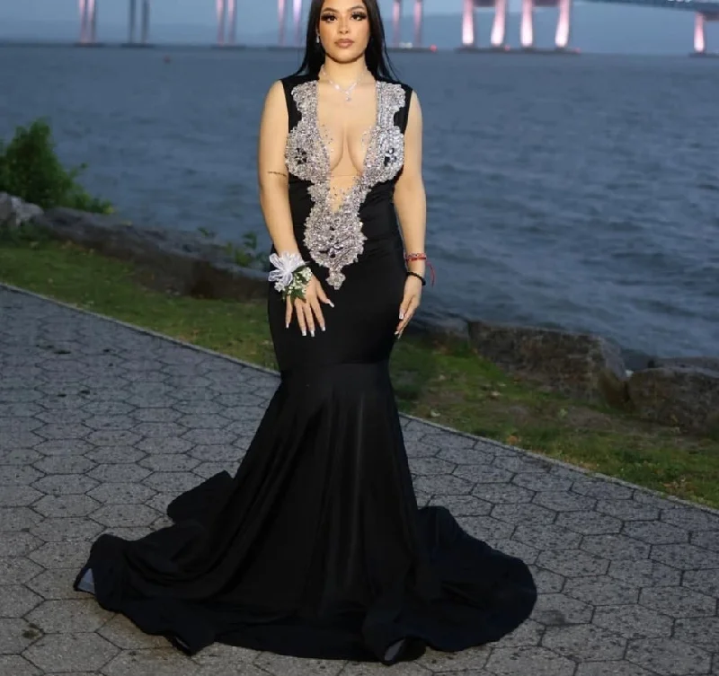 Pastel Styles Sexy Black Velvet Mermaid Prom Dress For Black Girls Silver Rhinestone Beaded Party Gala Gown