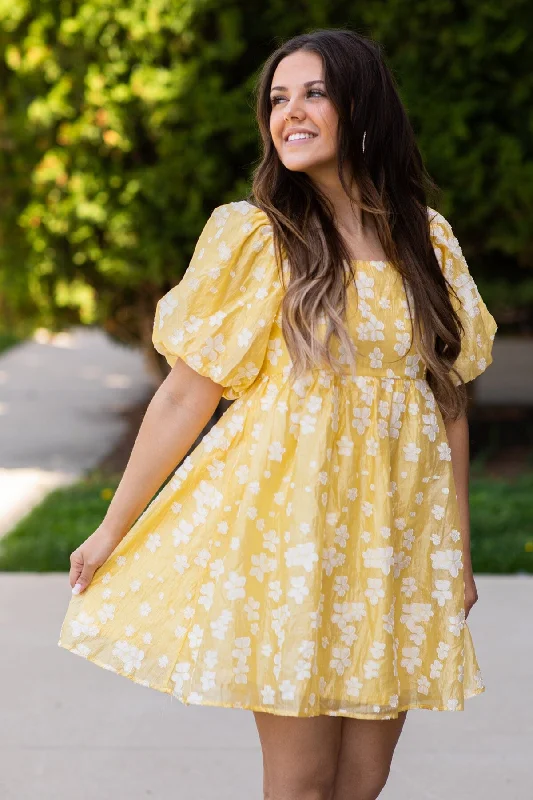 Latest Trends Pastel Yellow Floral Puff Sleeve Dress