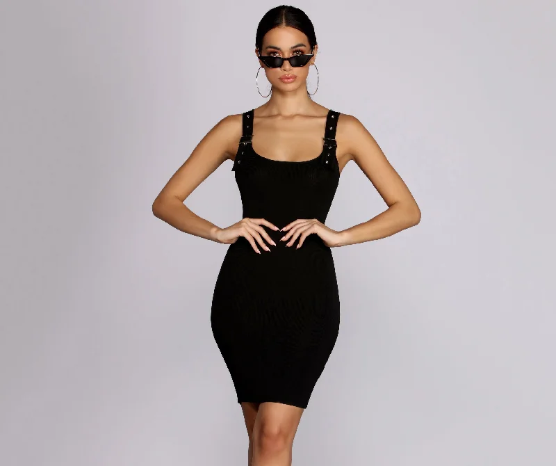 Runway Inspired Wear Buckled In Sleeveless Mini Dress