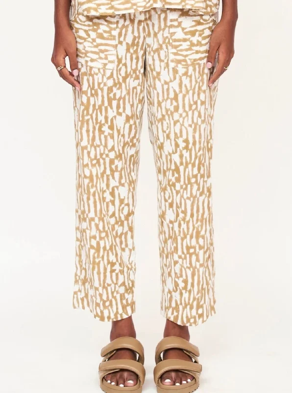 Rocker Chic Fashion Mirth Tivot Slim Pant in Driftwood