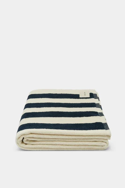 Women's Urban Fashion Cotton Stripe Beach Towel