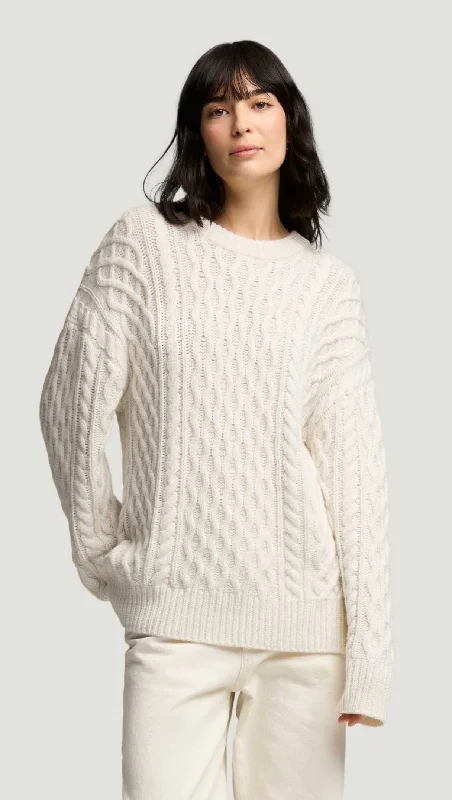 Hot Styles Oversized Cable Sweater in Wool Nylon | Cream