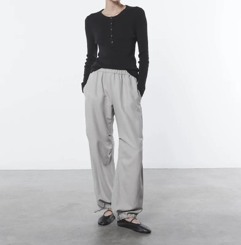 Casual Fashion Twill Flight Pant In Limestone