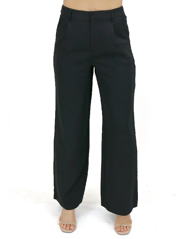 Urban Femme Streetwear Pocketed Wide Leg Pants In Black