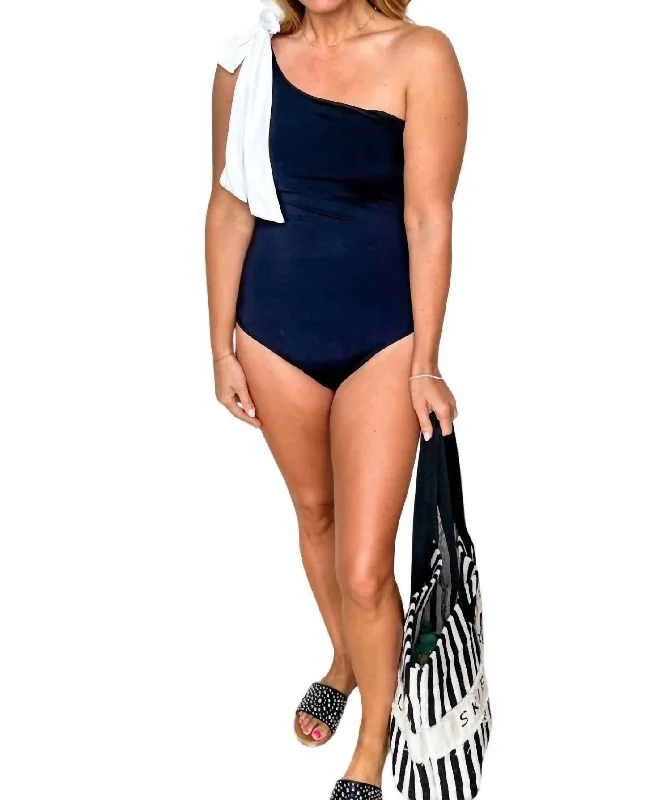 Trend Alert Mia Swimwear In Black/white